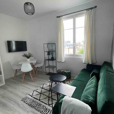 L'Oiseau Bleu Appt 2 Pieces , 150 M De La Plage Apartment บลอนวิลล์-ซัวร์-แมร์ ภายนอก รูปภาพ